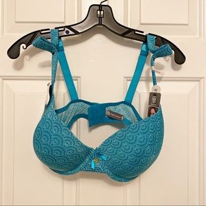 Daisy Fuentes Push Up Bra Size 40D NWT